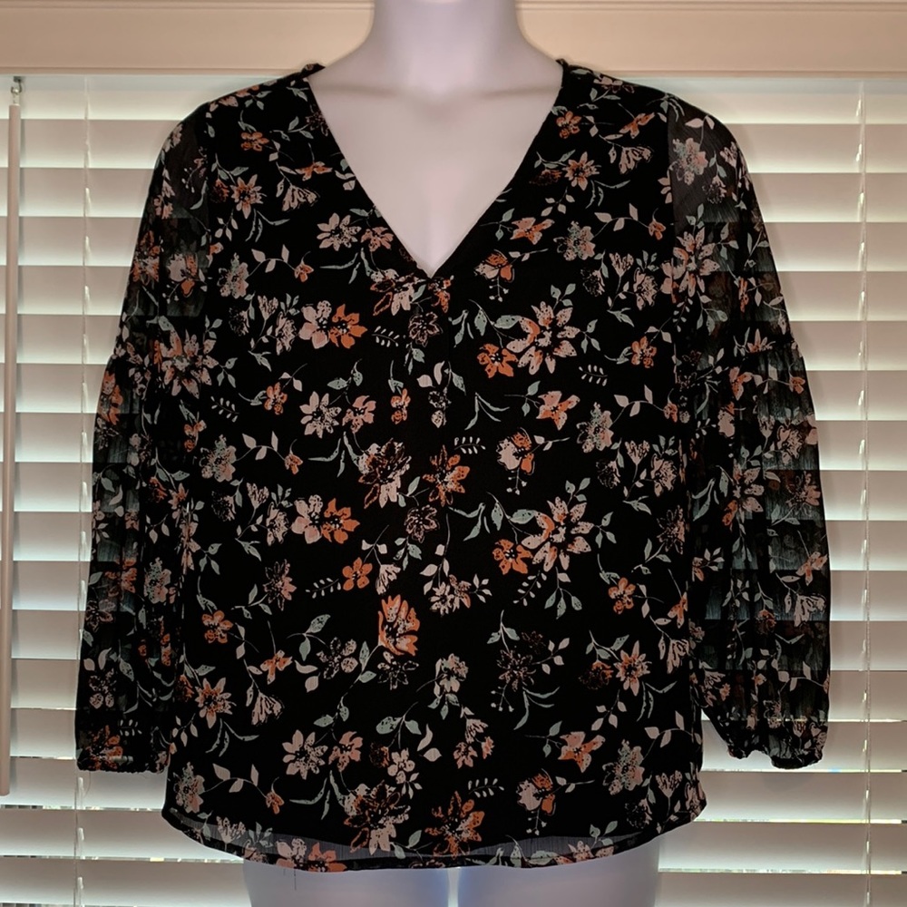 Time and Tru Floral Blouse M
